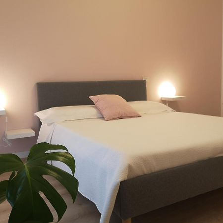 Ferienwohnung So Fine Petruzzelli Flat Bari Exterior foto