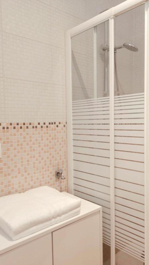 Ferienwohnung So Fine Petruzzelli Flat Bari Exterior foto